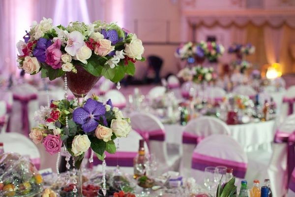 Цветочная композиция на свадебный стол, 110 см